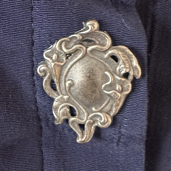 Vintage New Frontier Blue Womens Blouse Buttons Top Princess Cut USA Made M *R* - Picture 11 of 14